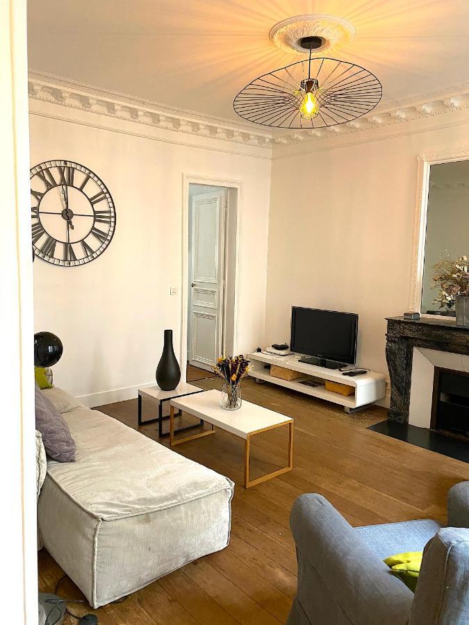 Real Parisian Apartment With 2 Bedrooms And Ac Ngoại thất bức ảnh