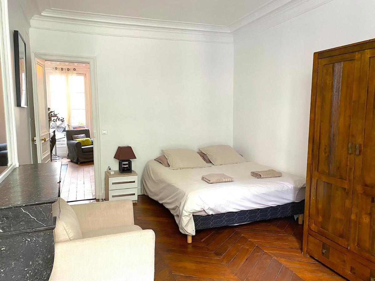 Real Parisian Apartment With 2 Bedrooms And Ac Ngoại thất bức ảnh